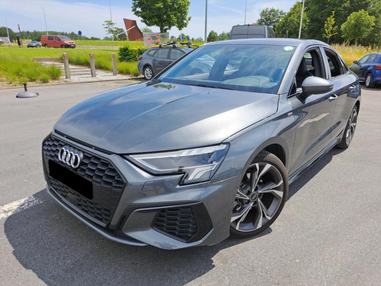 AUDI A3 BERLINE 30 TFSI 110 S-Tronic S-Line