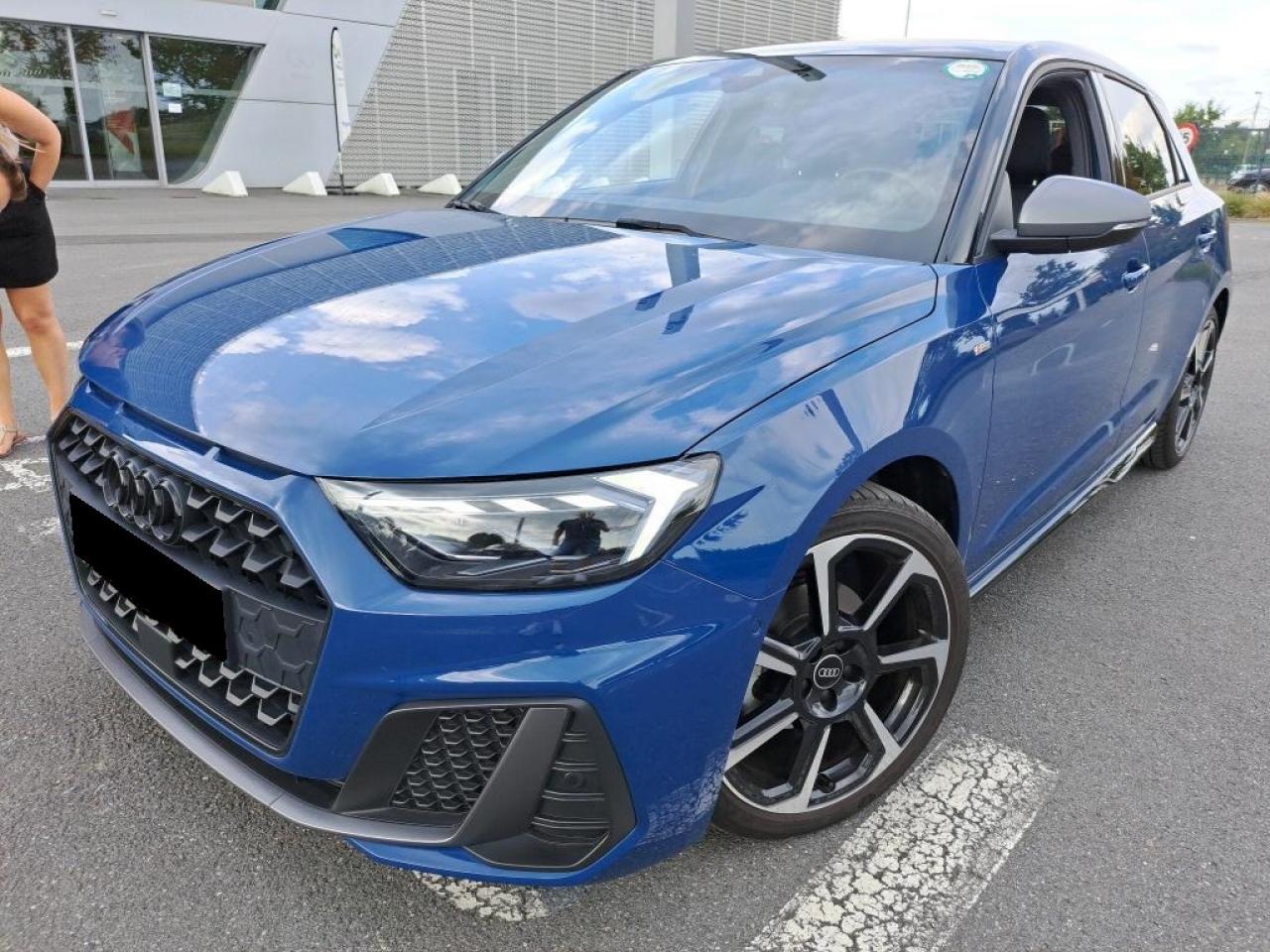 AUDI A1 SPORTBACK 30 TFSI 110 S-Tronic Competition