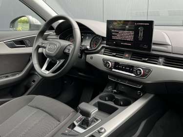 AUDI A4 30 TDI 136 S-Tronic Design