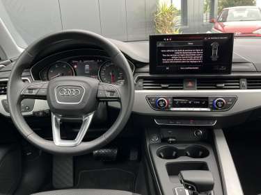 AUDI A4 30 TDI 136 S-Tronic Design