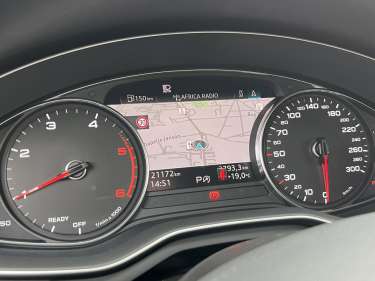 AUDI A4 30 TDI 136 S-Tronic Design