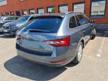 SKODA SUPERB COMBI 1.6 TDI 120 DSG Ambition