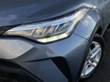 TOYOTA C-HR 1.8 Hybrid 122 e-CVT Dynamic