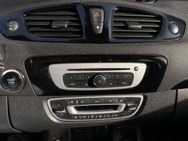 RENAULT GRAND SCENIC III 1.6 DCI 130 Bose Edition