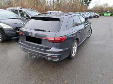 AUDI A4 AVANT 30 TDI 136 S-Tronic Design